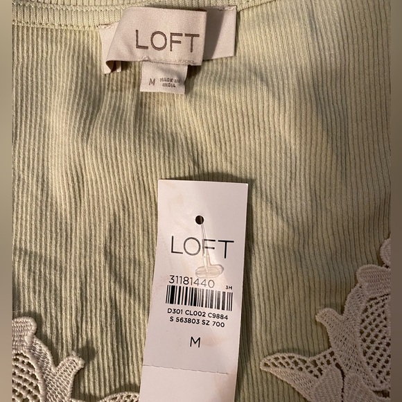 Loft V-Neck Laced Ribbed Tank Top Medium NWT - Picture 2 of 4